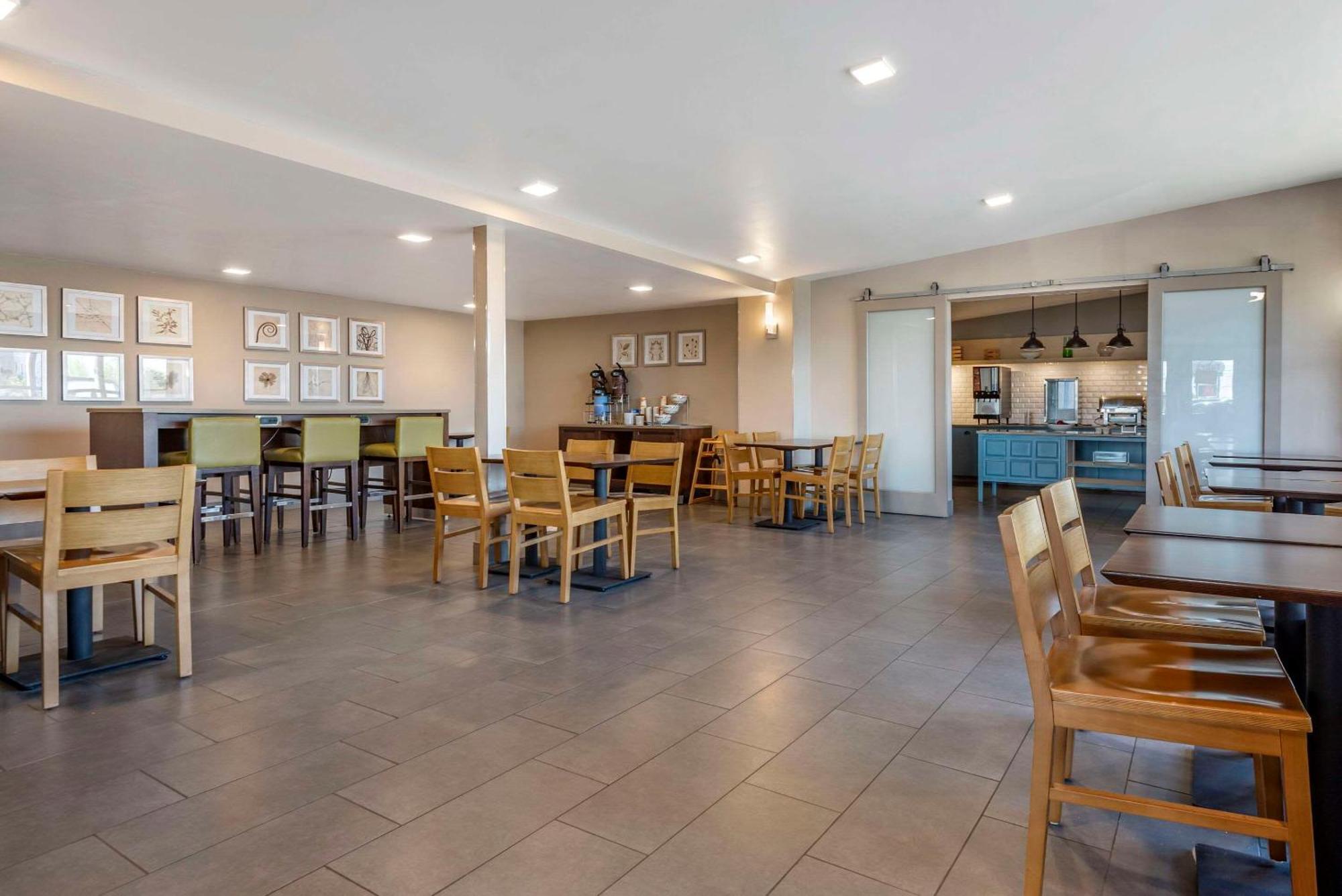 Comfort Inn & Suites Liverpool - Syracuse North Kültér fotó